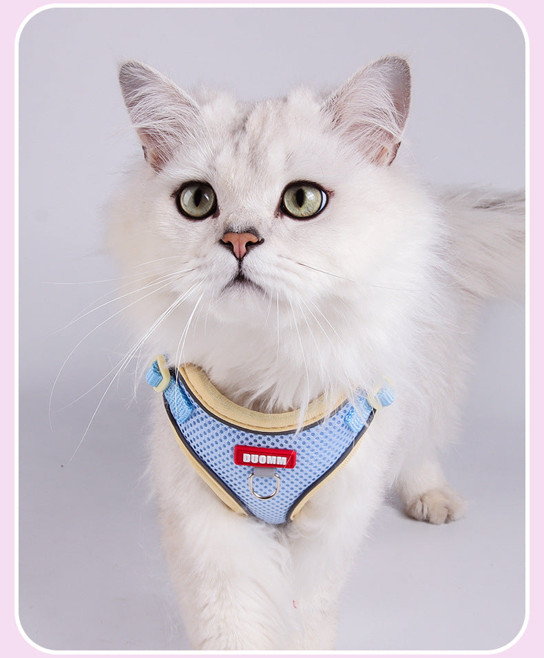 Pet harness and leash set for cats and small dogs, featuring reflective mesh with safety buckle, ideal for cats and escape-proof outdoor walks